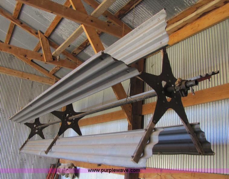 image for item 5351 1968 Gleaner E combine