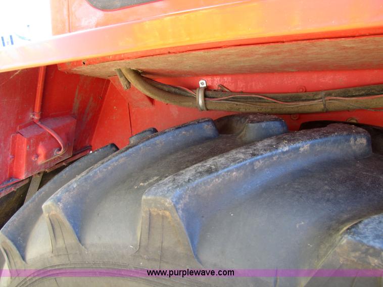 image for item 5353 1991 Belarus 805 tractor