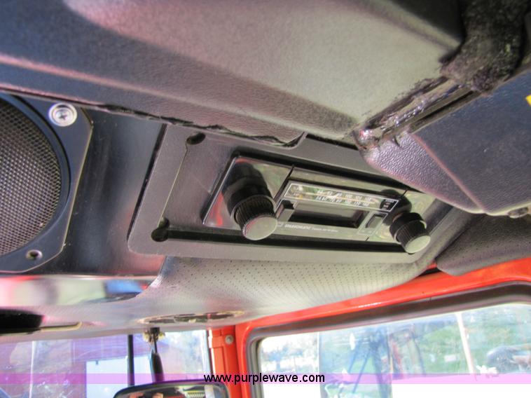 image for item 5353 1991 Belarus 805 tractor