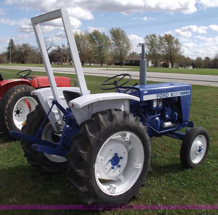 image for item 5483 Ford A1012T-1600 tractor