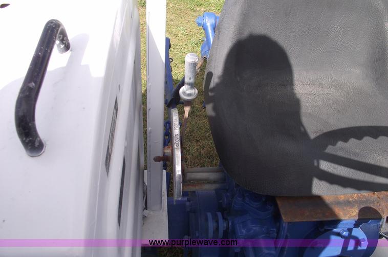 image for item 5483 Ford A1012T-1600 tractor