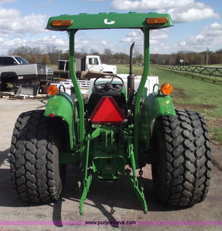 image for item 5485 1984 John Deere 1050 tractor with loader
