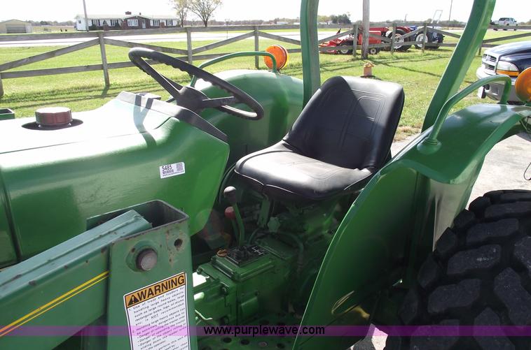 image for item 5485 1984 John Deere 1050 tractor with loader