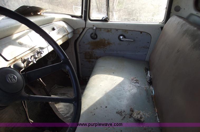 image for item 5560 1961 International BC160 grain/dump truck