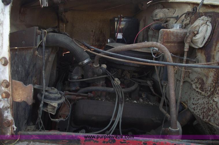 image for item 5560 1961 International BC160 grain/dump truck