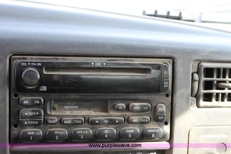 image for item 6262 2000 Ford F350 XLT Super Duty extended cab pickup