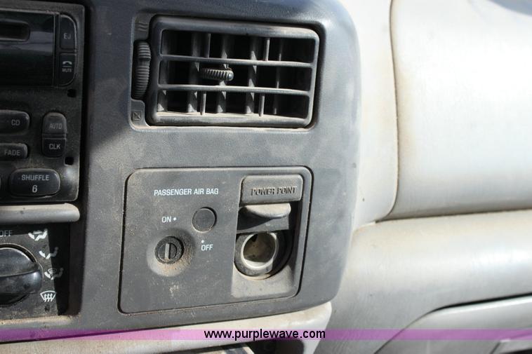 image for item 6262 2000 Ford F350 XLT Super Duty extended cab pickup