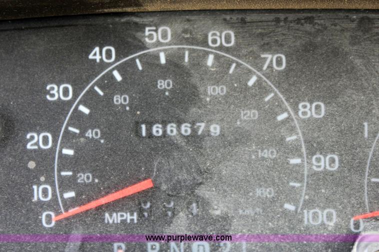 image for item 6262 2000 Ford F350 XLT Super Duty extended cab pickup