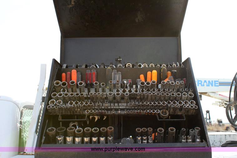 image for item 6262 2000 Ford F350 XLT Super Duty extended cab pickup