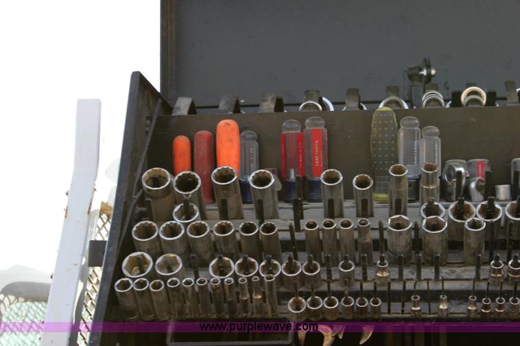 image for item 6262 2000 Ford F350 XLT Super Duty extended cab pickup