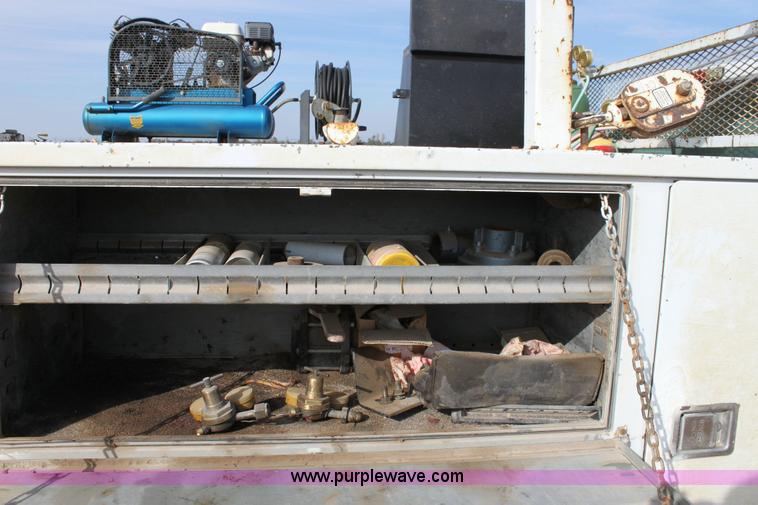 image for item 6262 2000 Ford F350 XLT Super Duty extended cab pickup