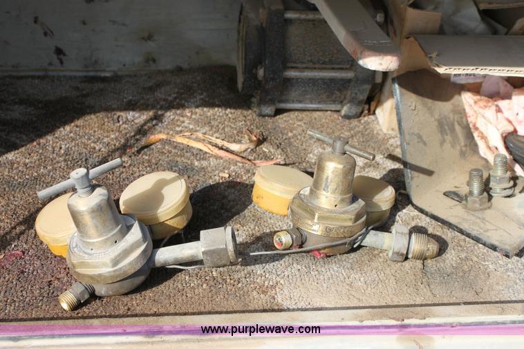 image for item 6262 2000 Ford F350 XLT Super Duty extended cab pickup