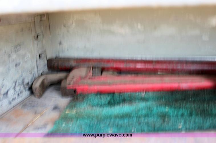 image for item 6262 2000 Ford F350 XLT Super Duty extended cab pickup