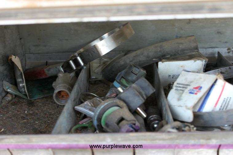 image for item 6262 2000 Ford F350 XLT Super Duty extended cab pickup