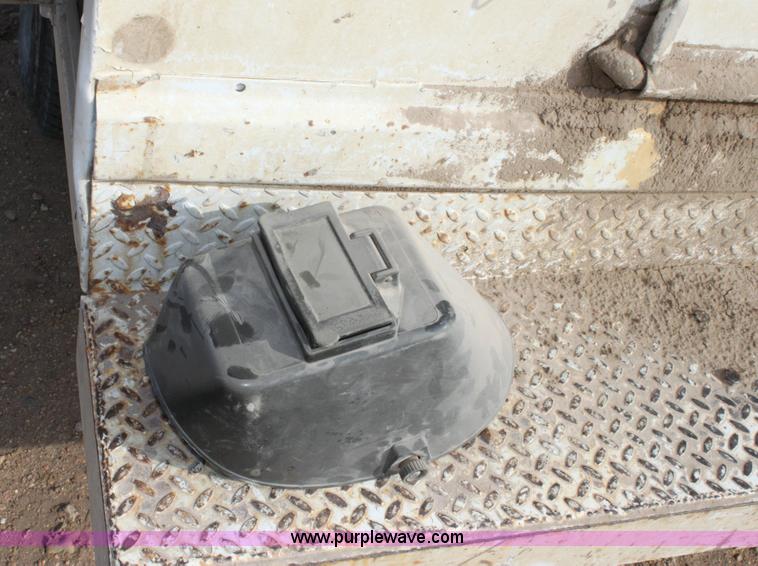 image for item 6262 2000 Ford F350 XLT Super Duty extended cab pickup