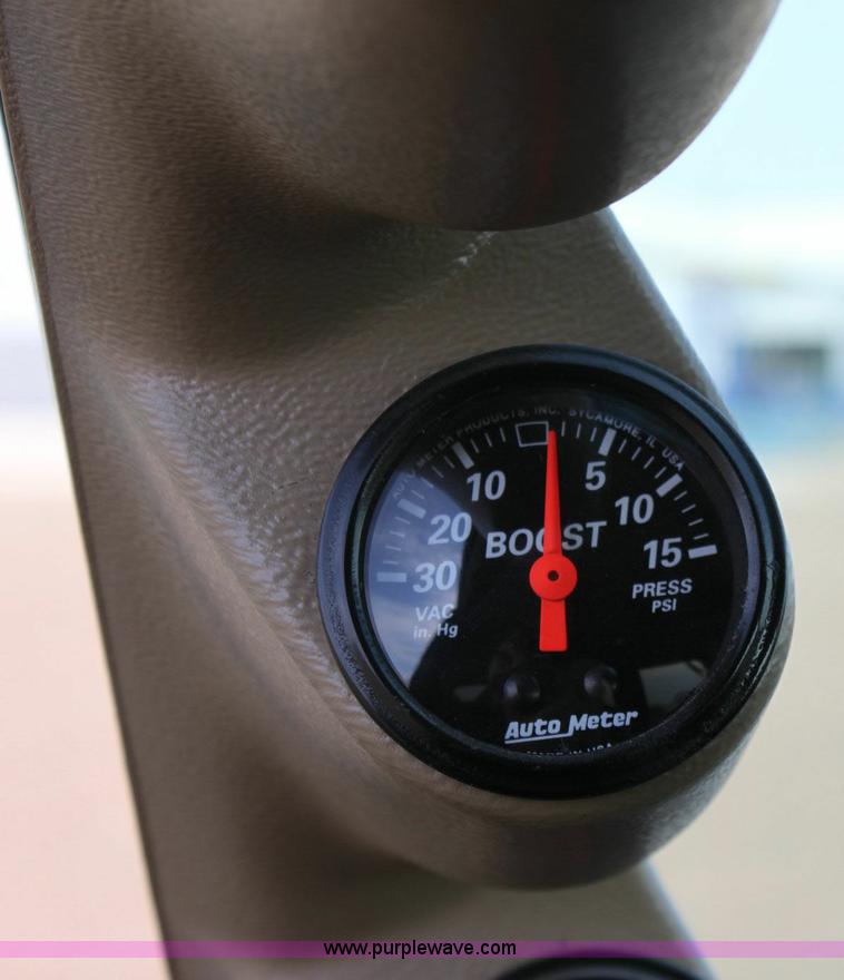 image for item 6263 1995 Chevrolet Suburban LT