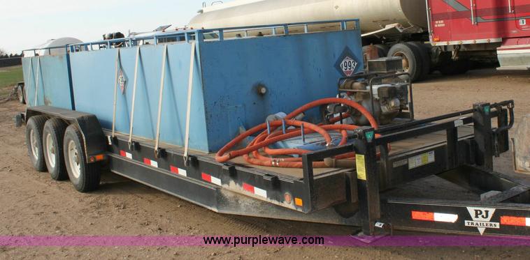 image for item 6266 2003 PJ triple axle 26' trailer