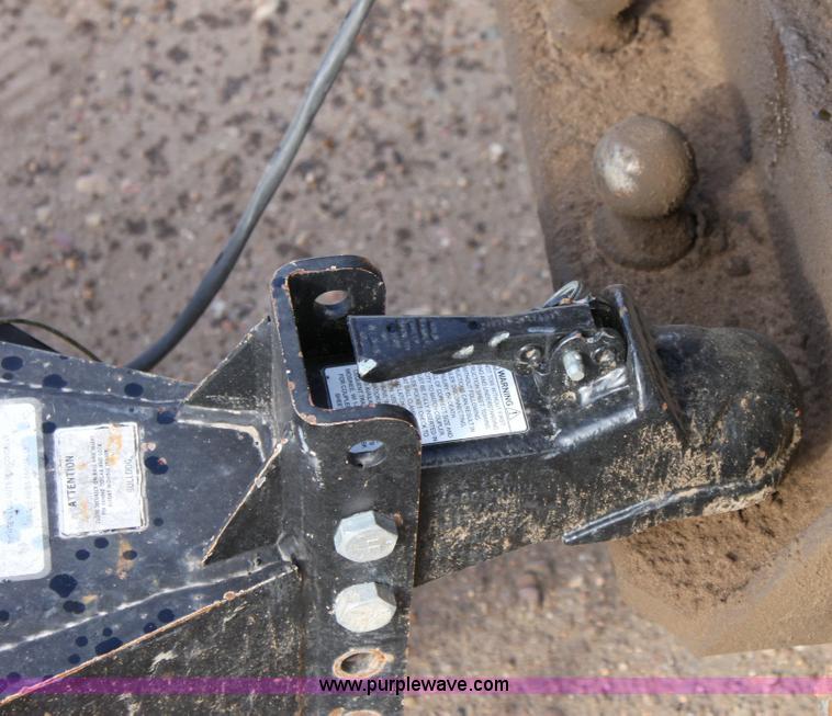 image for item 6266 2003 PJ triple axle 26' trailer