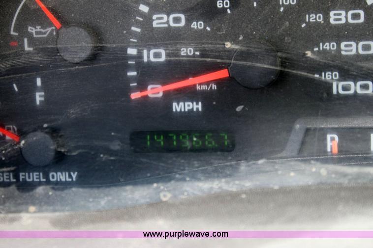 image for item 6267 2004 Ford F350 XLT Super Duty extended cab pickup