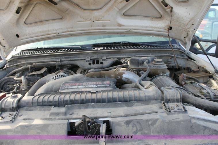 image for item 6267 2004 Ford F350 XLT Super Duty extended cab pickup