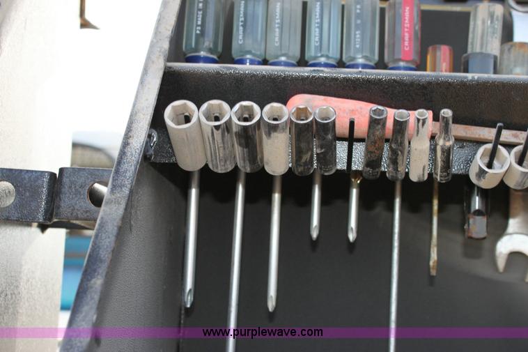 image for item 6267 2004 Ford F350 XLT Super Duty extended cab pickup