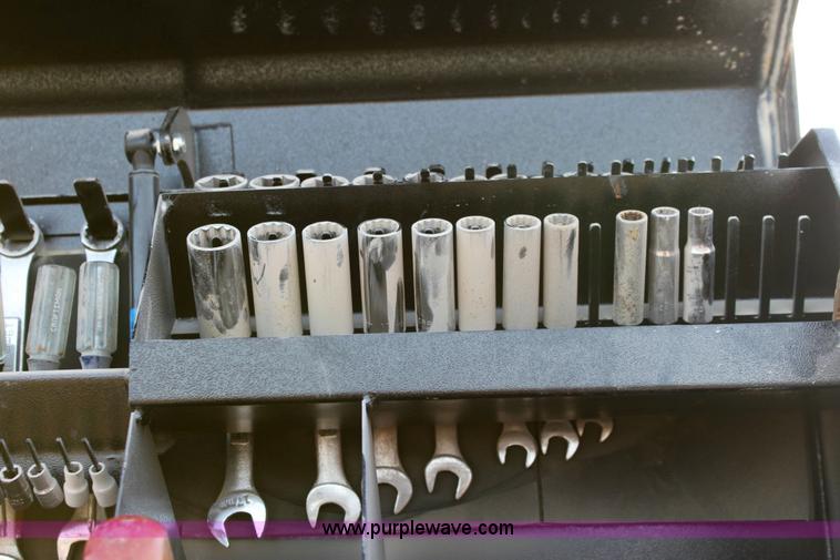 image for item 6267 2004 Ford F350 XLT Super Duty extended cab pickup