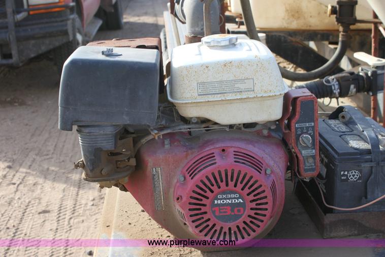 image for item 6268 2004 PJ 26' triple axle flatbed trailer