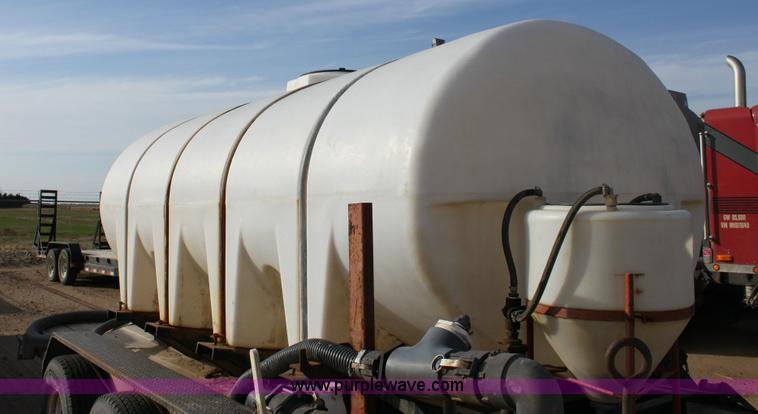 image for item 6268 2004 PJ 26' triple axle flatbed trailer