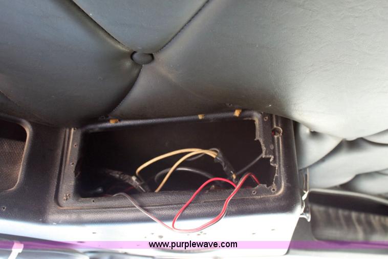 image for item 6270 1991 Freightliner FLD semi truck