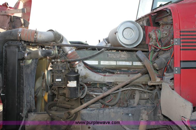 image for item 6270 1991 Freightliner FLD semi truck