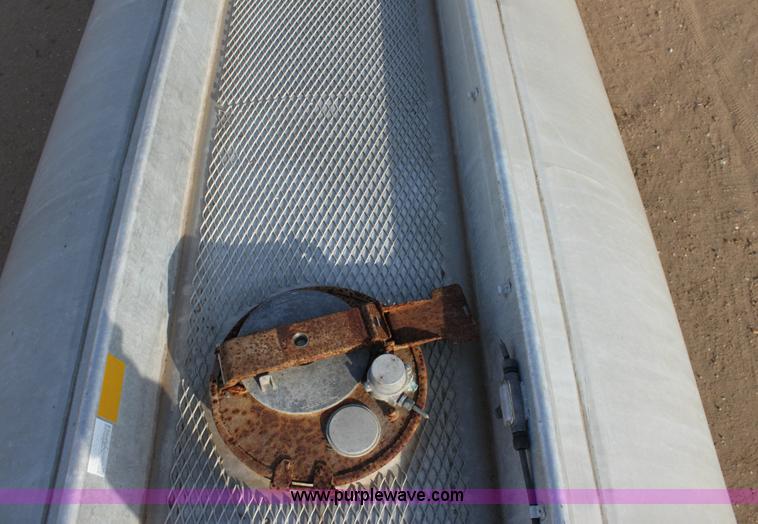 image for item 6271 1985 Heil tandem-axle tanker trailer