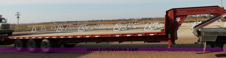 image for item 6274 2000 PJ 30' triple-axle gooseneck trailer with 5' dovetail