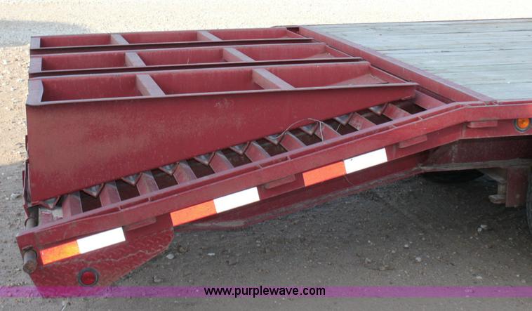 image for item 6274 2000 PJ 30' triple-axle gooseneck trailer with 5' dovetail