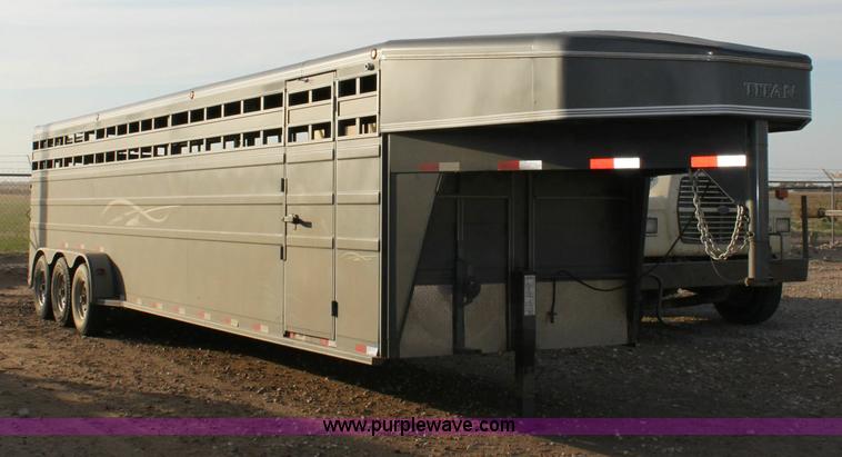 image for item 6275 2008 Titan triple-axle 32' gooseneck livestock trailer
