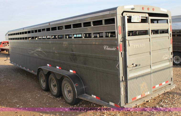 image for item 6275 2008 Titan triple-axle 32' gooseneck livestock trailer