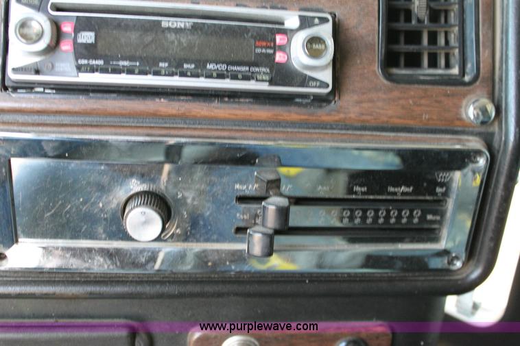 image for item 6277 1995 Freightliner FLD semi truck