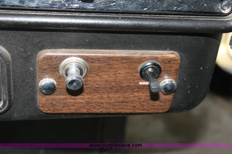 image for item 6277 1995 Freightliner FLD semi truck