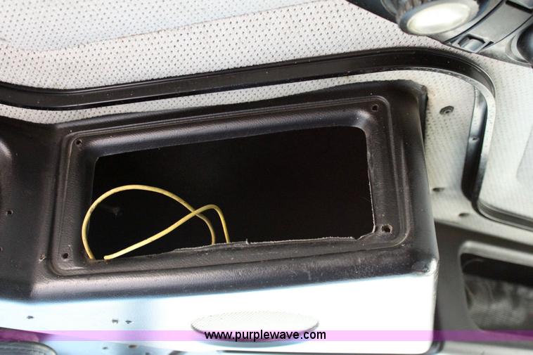 image for item 6277 1995 Freightliner FLD semi truck