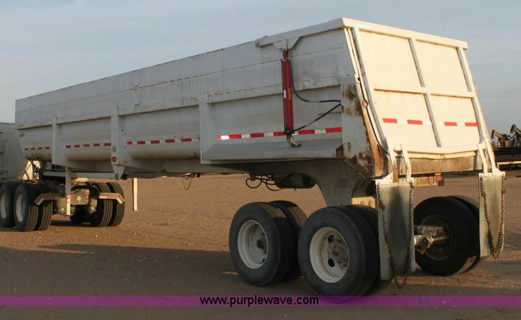 image for item 6278 2001 Clement 385 Starlite dump trailer