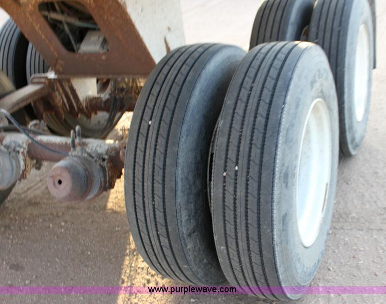 image for item 6278 2001 Clement 385 Starlite dump trailer