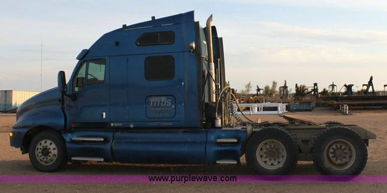 image for item 6279 1998 Kenworth T2000 semi truck