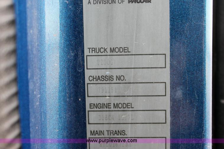 image for item 6279 1998 Kenworth T2000 semi truck