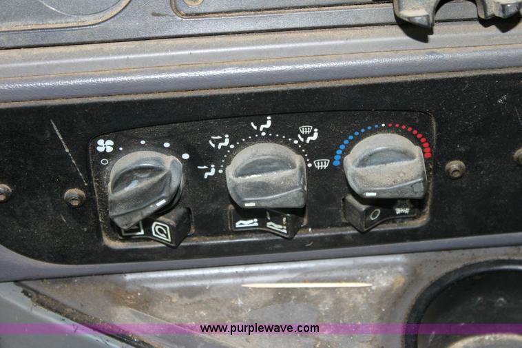 image for item 6279 1998 Kenworth T2000 semi truck