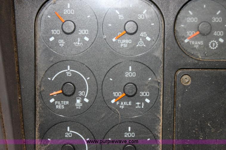 image for item 6279 1998 Kenworth T2000 semi truck