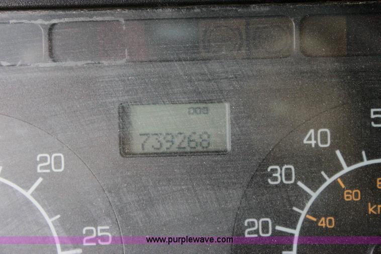 image for item 6279 1998 Kenworth T2000 semi truck