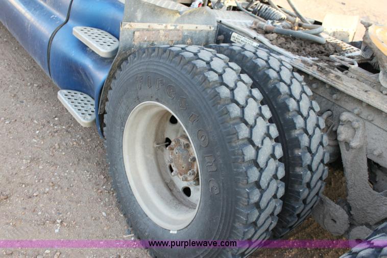 image for item 6279 1998 Kenworth T2000 semi truck