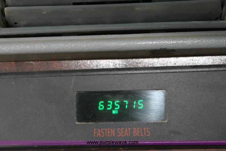 image for item 6280 2000 Freightliner Century Class semi truck