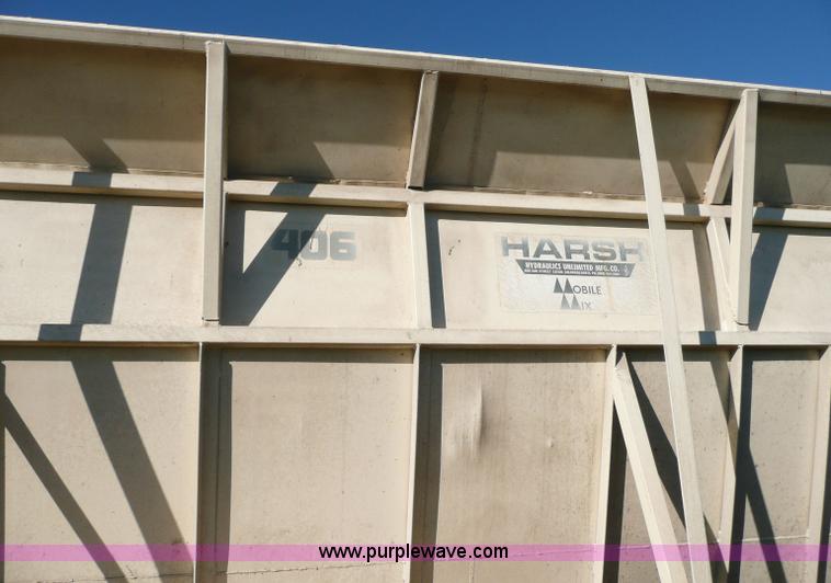 image for item 6282 1987 Ford L8000 feed truck