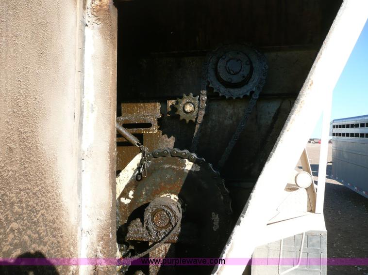 image for item 6282 1987 Ford L8000 feed truck