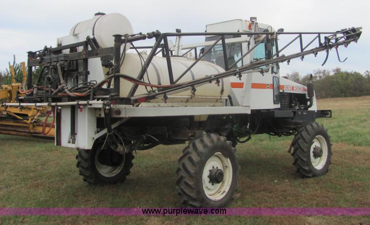 image for item 6646 Willmar 745 self propelled applicator